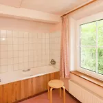 Spacious Forest Escape *