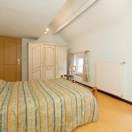 Glorious Holiday Home In W Ris *