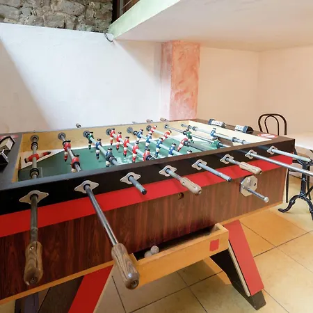 Prázdninový dům Spacious Forest Escape *