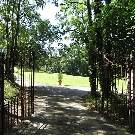 Prázdninový dům Spacious Forest Escape