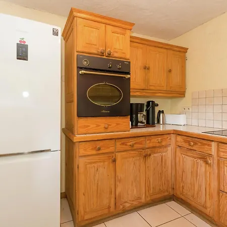 Prázdninový dům Spacious Forest Escape